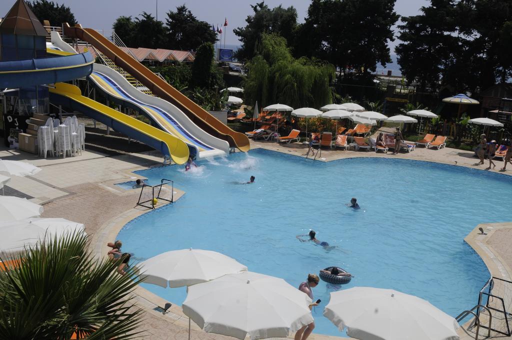 Klas Hotel Kargıcak Eksteriør billede